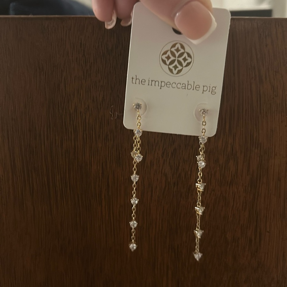 Impeccable Pig Sparkling Dangle Earrings